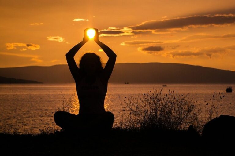 Yoga's Reflexen Op Lichaam En Geest